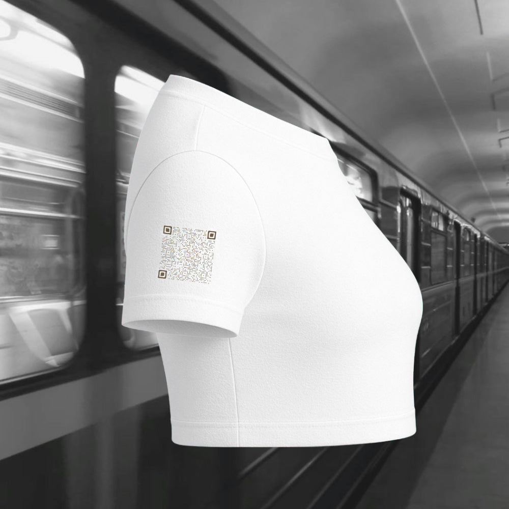 T-Shirt Crop Donna - She is mad but she is magic