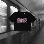 T-Shirt Crop Donna - She is mad but she is magic