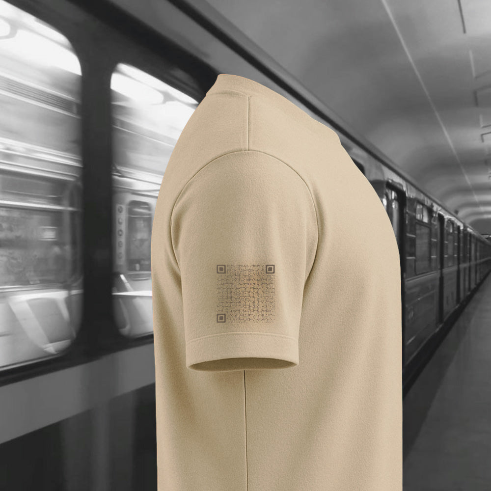 T-Shirt Unisex - She is mad but she is magic